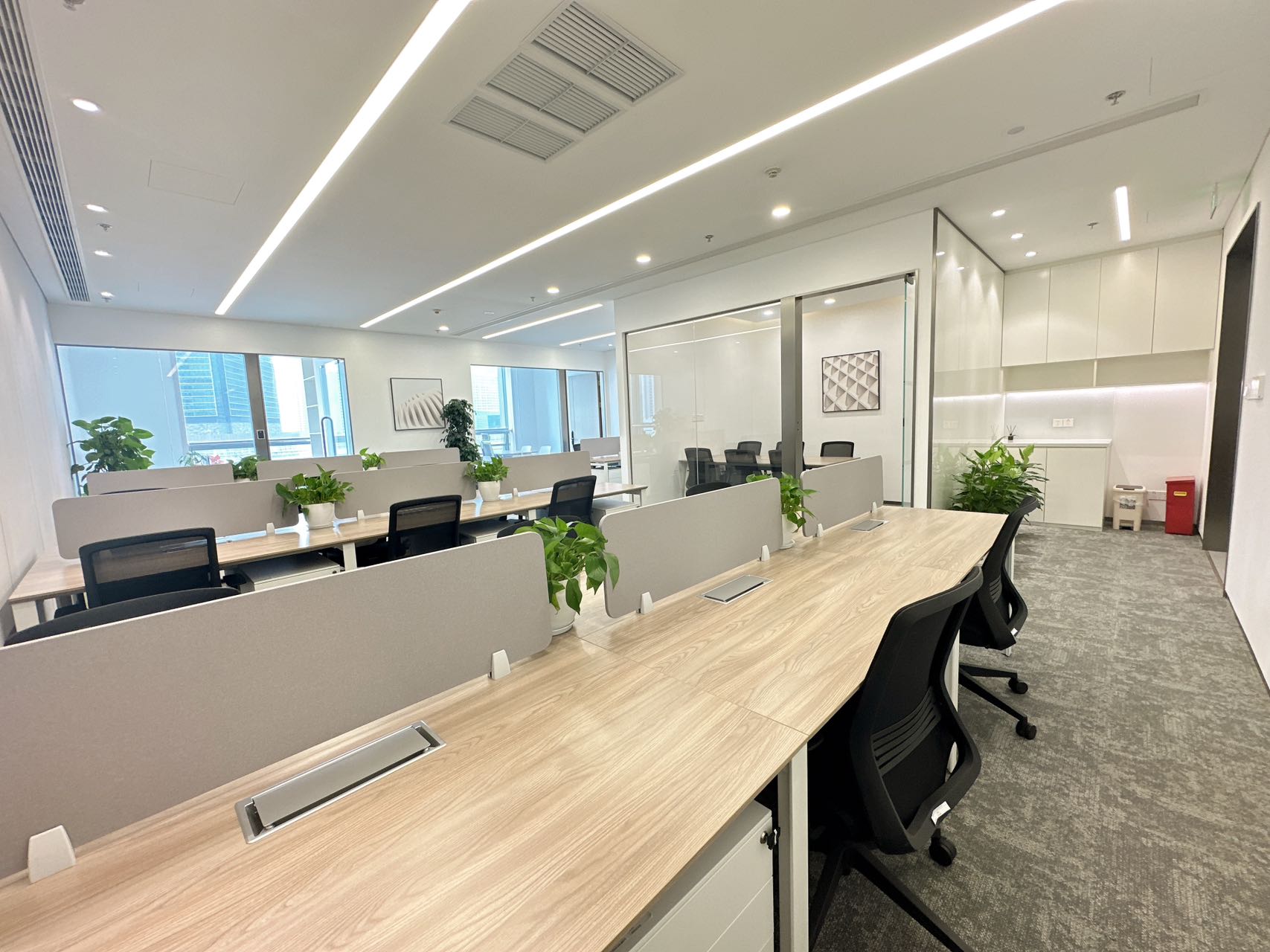 上海陆家嘴，高耸林立的摩天大厦令人震撼！未来资产大厦！